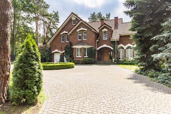 Driveway Brick Repair in San Mateo