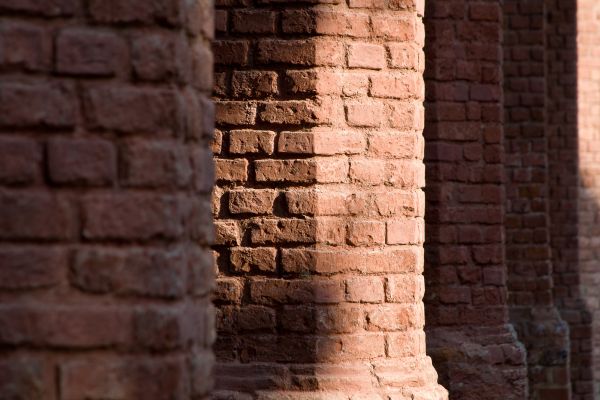Brick Pillars Installation in San Mateo